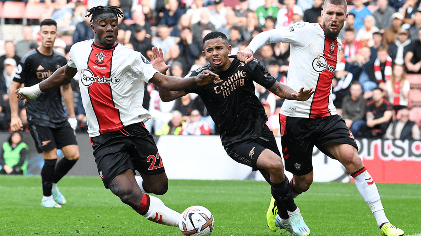 Arsenal vs Southampton (02:00 – 22/04) | Xem lại trận đấu