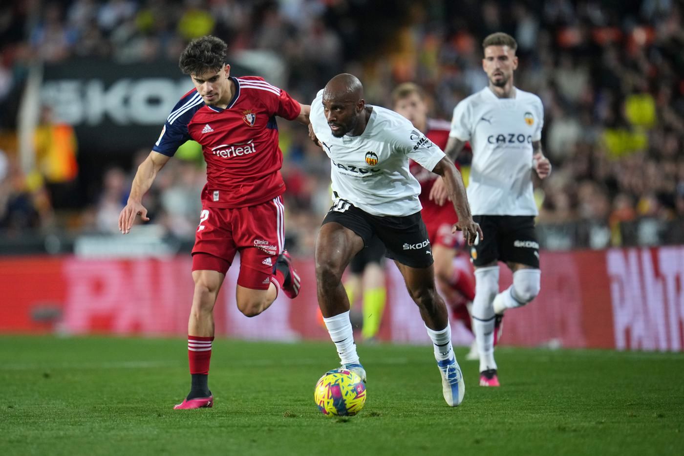 Valencia vs Rayo Vallecano (02:00 – 04/04) | Xem lại trận đấu