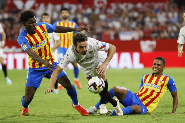 Valencia vs Villarreal (00:30 – 04/05) | Xem lại trận đấu
