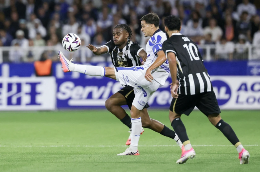 AJ Auxerre vs Angers (01:45 – 30/08) | Xem lại trận đấu